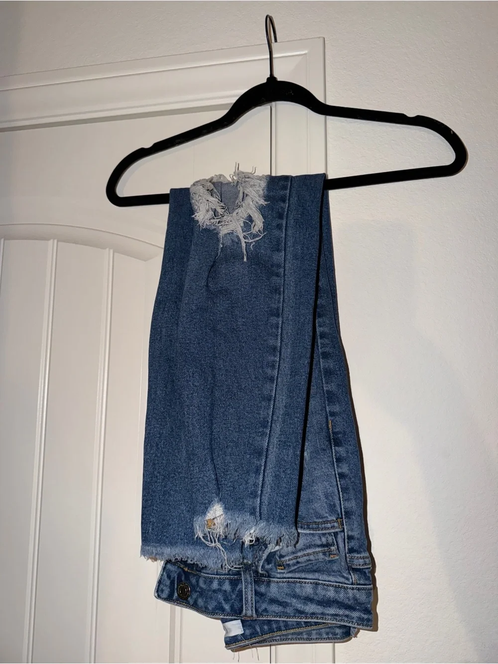 Cello Women's Dark Blue Distressed Skinny Jeans